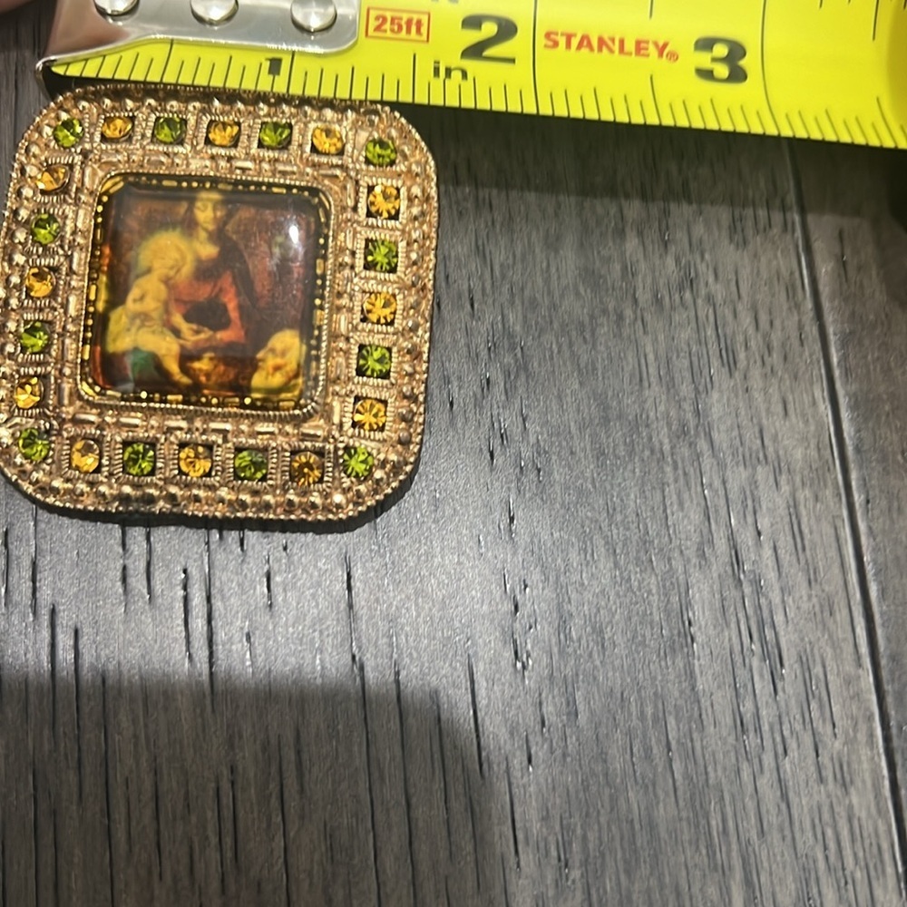 Gold like Jesus and mother Mary rhinestone pin - Picture 3 of 7